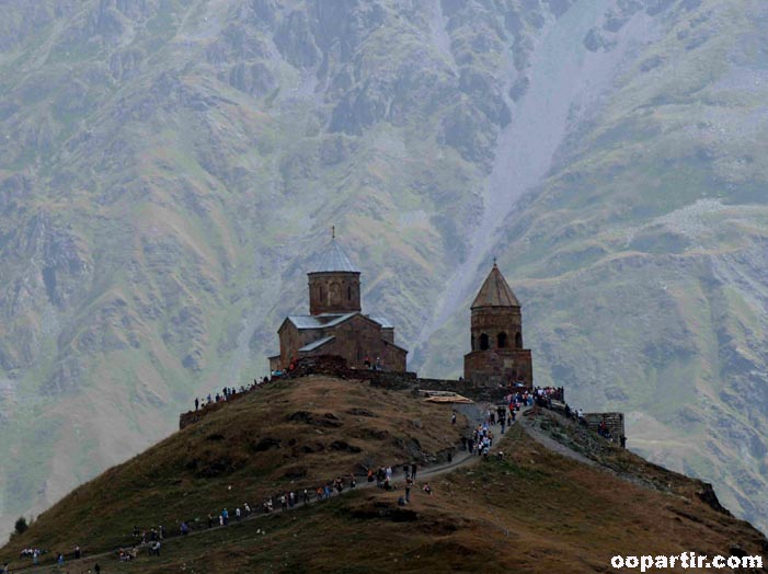 Monastère de la trinité de Gergeti © Georgian NTA